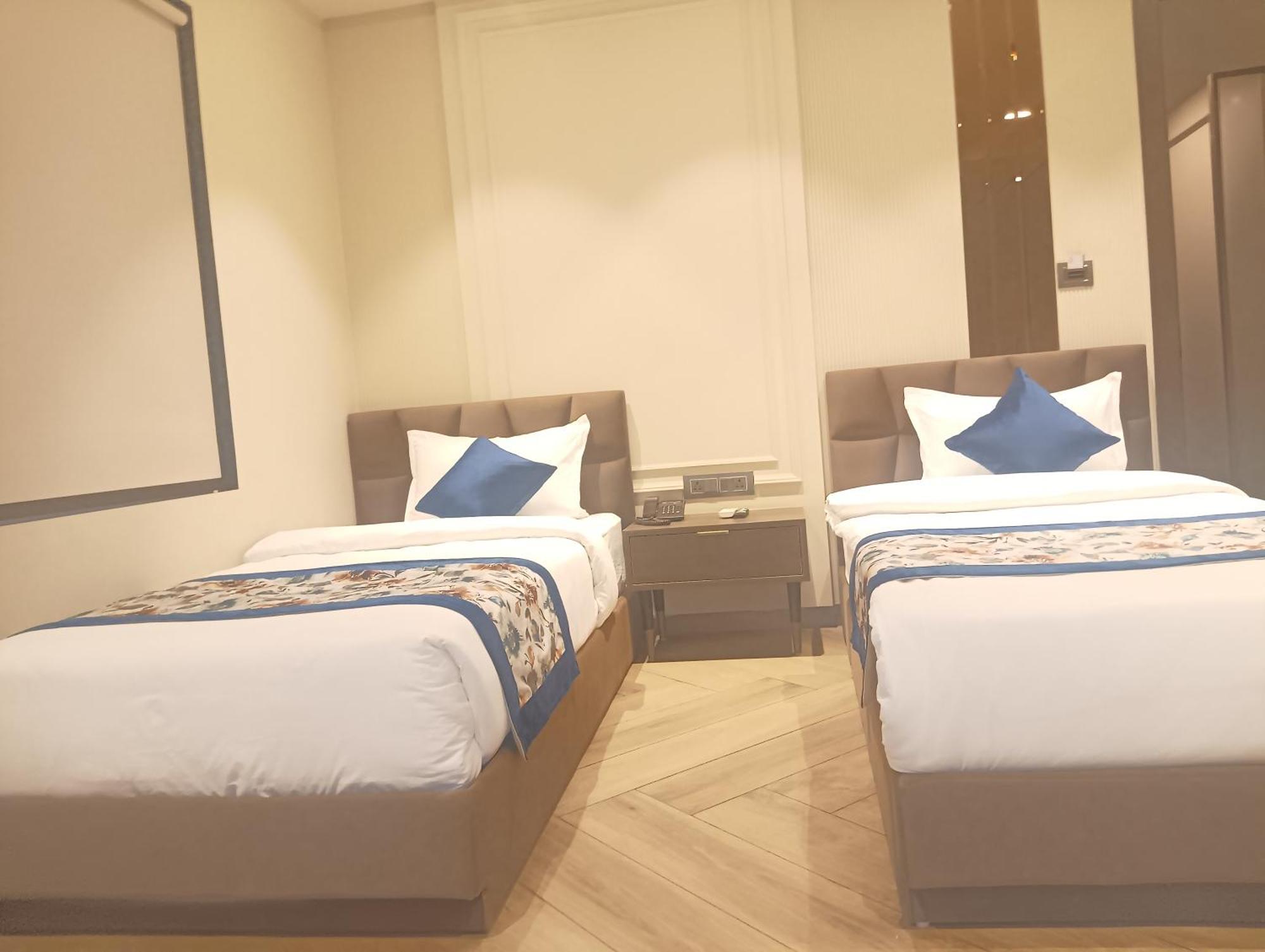 דלהי Hotel Cullinan By Qotel Janakpuri מראה חיצוני תמונה