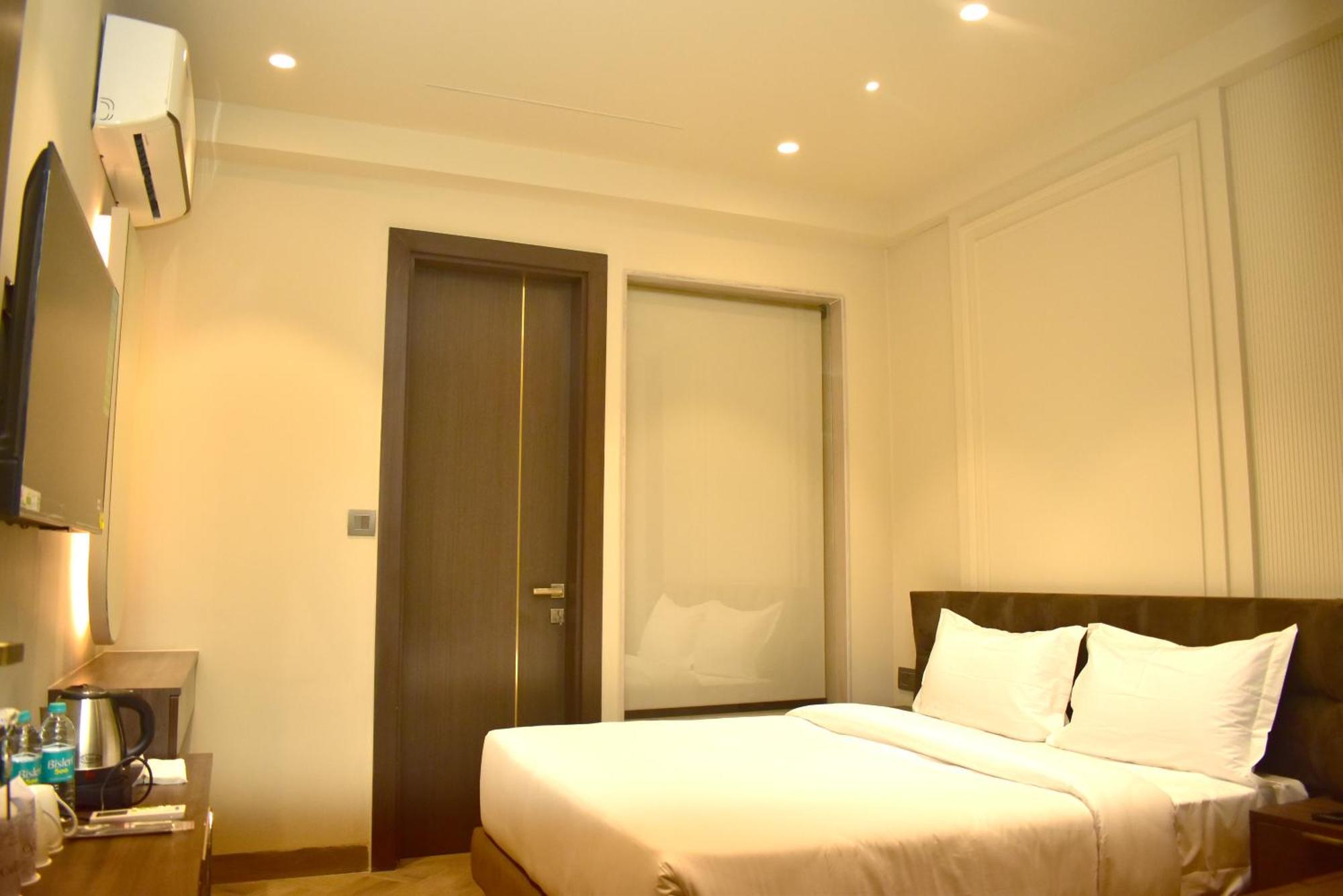 דלהי Hotel Cullinan By Qotel Janakpuri מראה חיצוני תמונה