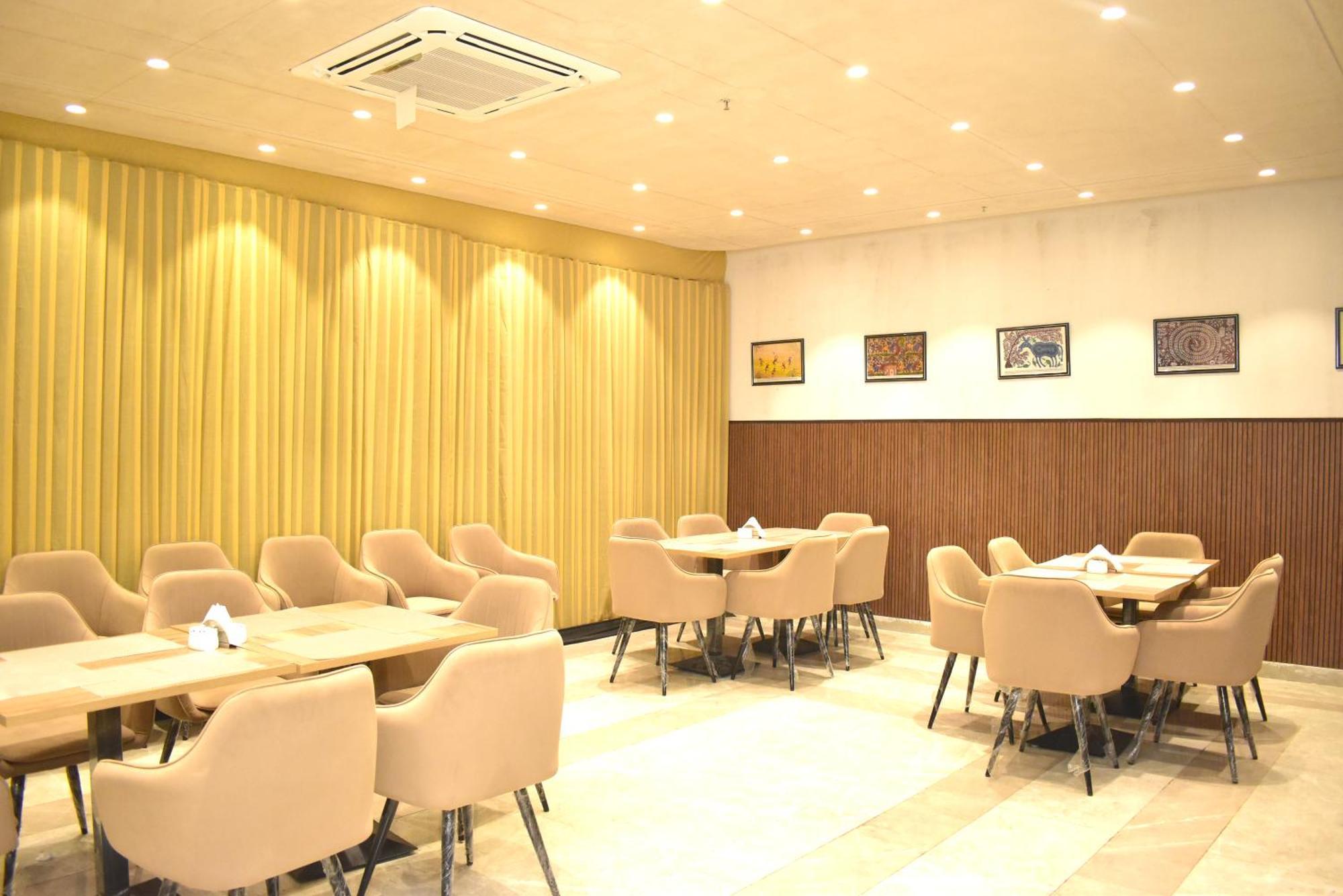 דלהי Hotel Cullinan By Qotel Janakpuri מראה חיצוני תמונה