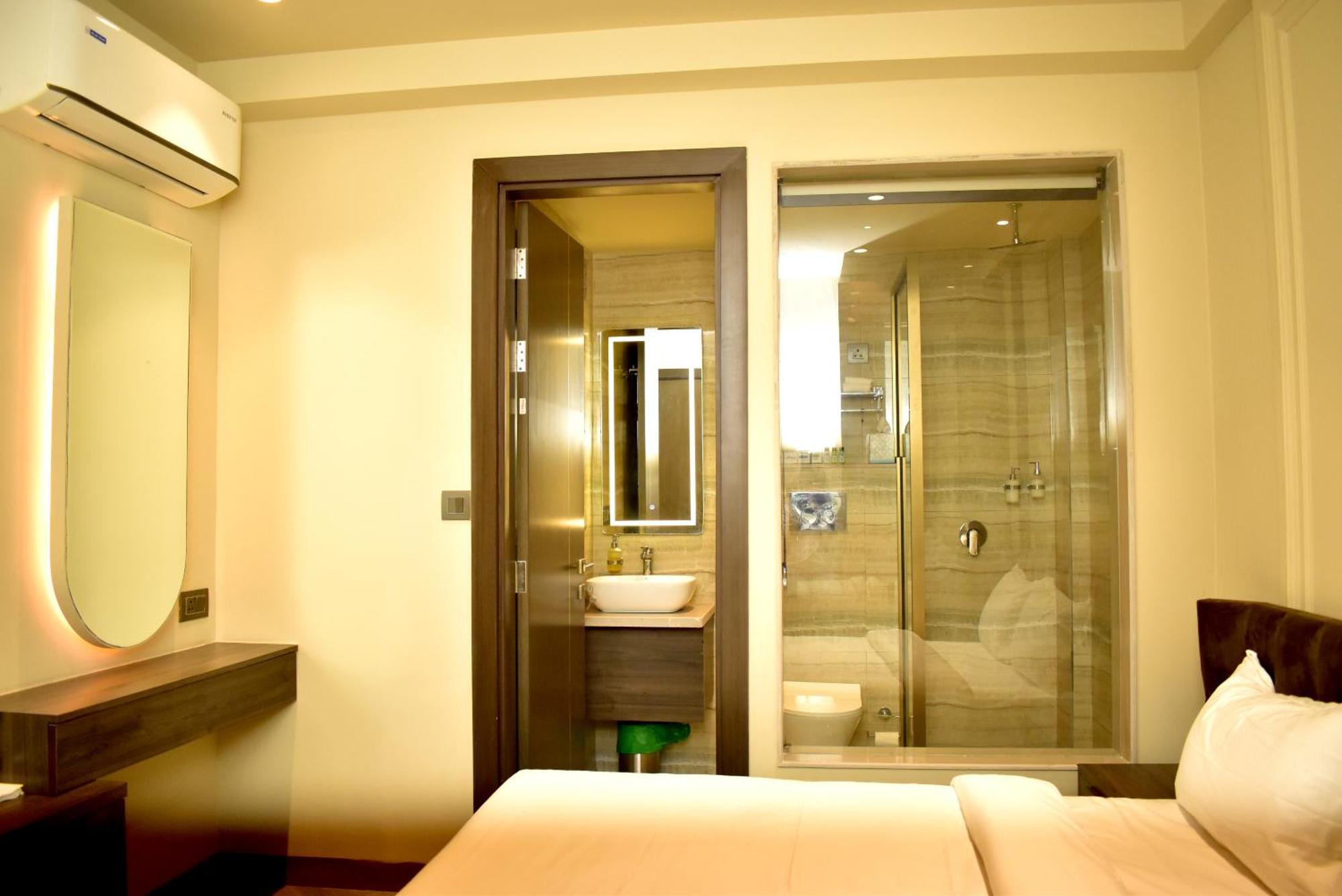 דלהי Hotel Cullinan By Qotel Janakpuri מראה חיצוני תמונה