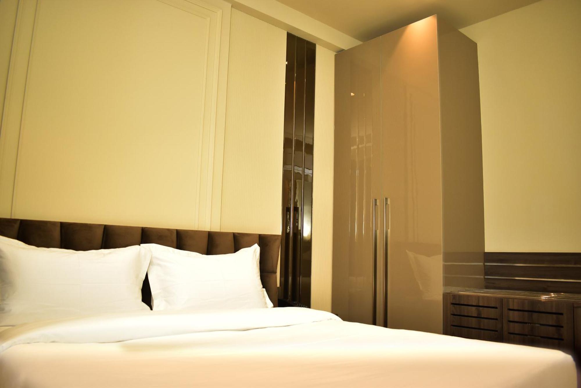 דלהי Hotel Cullinan By Qotel Janakpuri מראה חיצוני תמונה