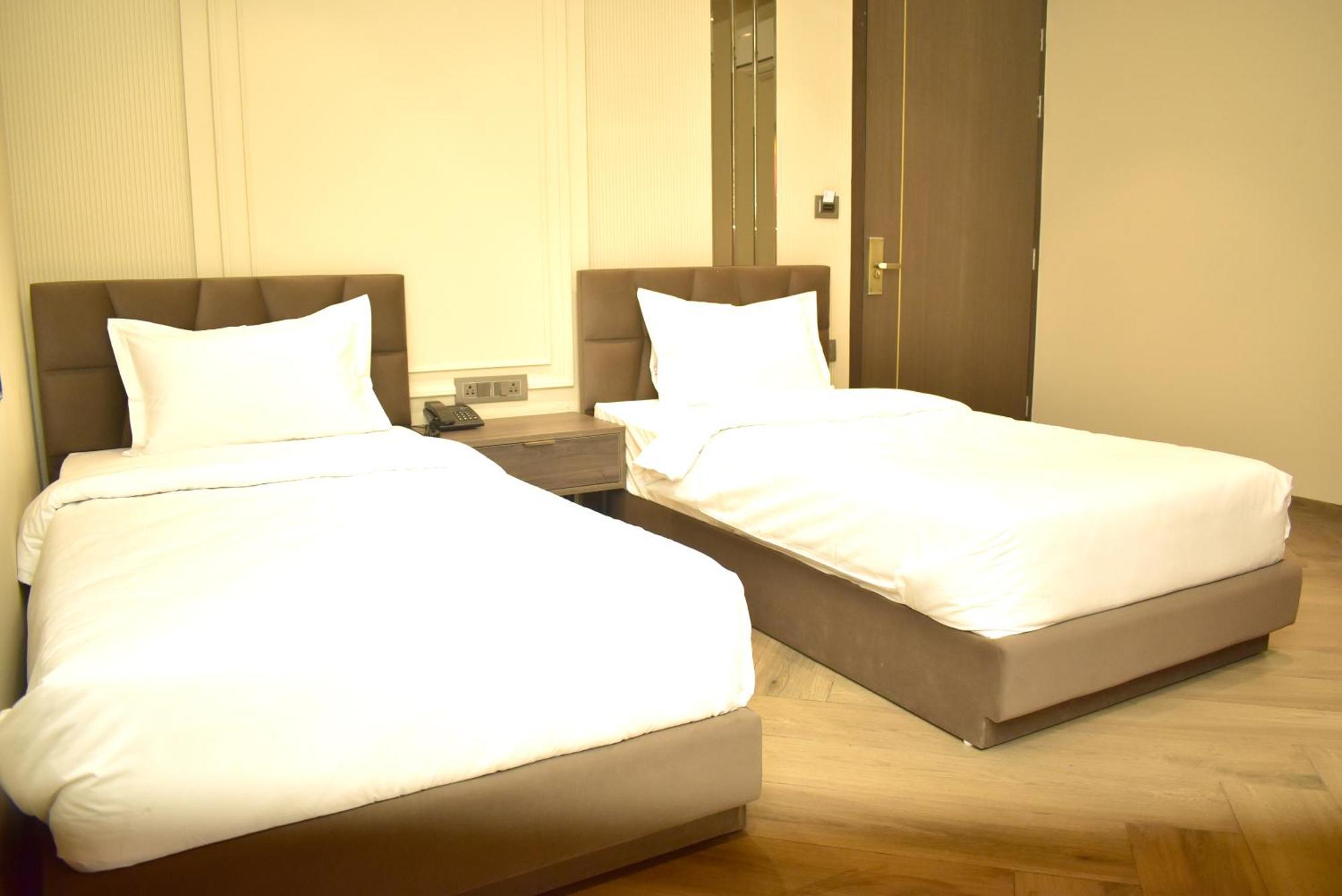 דלהי Hotel Cullinan By Qotel Janakpuri מראה חיצוני תמונה